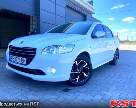 Белый Пежо 301, объемом двигателя 1.6 л и пробегом 132 тыс. км за 8300 $, фото 3 на Automoto.ua