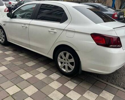 Белый Пежо 301, объемом двигателя 1.56 л и пробегом 260 тыс. км за 5500 $, фото 2 на Automoto.ua