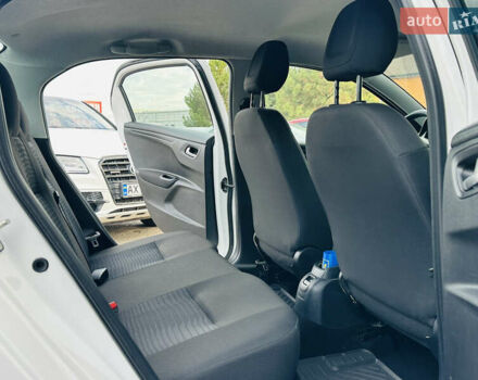 Білий Пежо 301, об'ємом двигуна 1.6 л та пробігом 85 тис. км за 7999 $, фото 20 на Automoto.ua