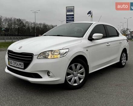Білий Пежо 301, об'ємом двигуна 1.6 л та пробігом 109 тис. км за 6500 $, фото 1 на Automoto.ua