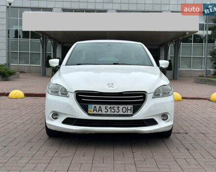 Пежо 301 2013 у Києві на Automoto.ua Білий Пежо 301, об'ємом двигуна 1.56 л та пробігом 330 тис. км за 4900 $, фото 1 на Automoto.ua