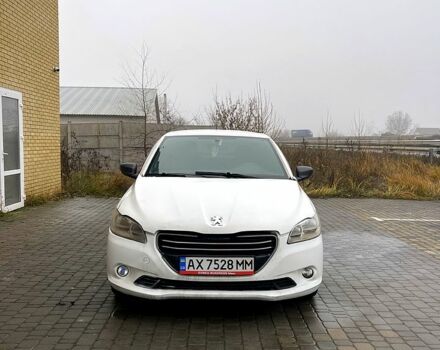 Белый Пежо 301, объемом двигателя 1.2 л и пробегом 300 тыс. км за 3700 $, фото 1 на Automoto.ua