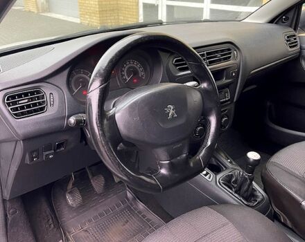 Белый Пежо 301, объемом двигателя 1.2 л и пробегом 300 тыс. км за 3700 $, фото 5 на Automoto.ua