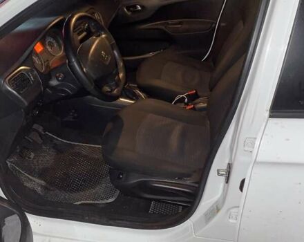 Білий Пежо 301, об'ємом двигуна 1.59 л та пробігом 134 тис. км за 6800 $, фото 2 на Automoto.ua