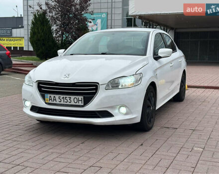 Пежо 301 2013 у Києві на Automoto.ua Білий Пежо 301, об'ємом двигуна 1.56 л та пробігом 330 тис. км за 4900 $, фото 14 на Automoto.ua