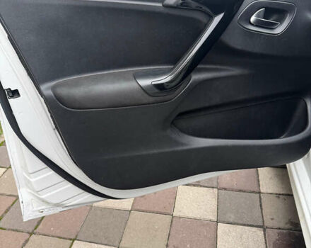 Белый Пежо 301, объемом двигателя 1.56 л и пробегом 260 тыс. км за 5500 $, фото 7 на Automoto.ua