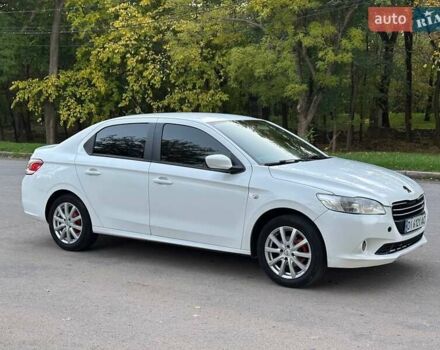 Белый Пежо 301, объемом двигателя 1.2 л и пробегом 183 тыс. км за 6000 $, фото 4 на Automoto.ua
