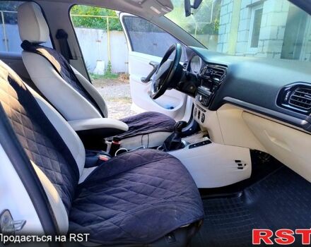 Белый Пежо 301, объемом двигателя 1.6 л и пробегом 145 тыс. км за 6200 $, фото 3 на Automoto.ua