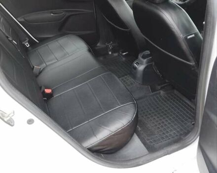 Белый Пежо 301, объемом двигателя 1.2 л и пробегом 188 тыс. км за 5300 $, фото 5 на Automoto.ua