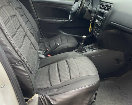 Белый Пежо 301, объемом двигателя 1.2 л и пробегом 300 тыс. км за 3600 $, фото 3 на Automoto.ua