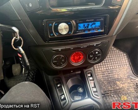 Пежо 301 2013 у Глобино на Automoto.ua Білий Пежо 301, об'ємом двигуна 1.2 л та пробігом 100 тис. км за 6000 $, фото 13 на Automoto.ua