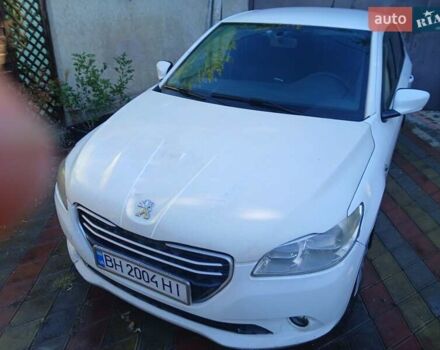 Пежо 301 2014 в Одессе на Automoto.ua Белый Пежо 301, объемом двигателя 1.56 л и пробегом 528 тыс. км за 3900 $, фото 6 на Automoto.ua