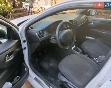 Пежо 301 2014 в Одессе на Automoto.ua Белый Пежо 301, объемом двигателя 1.56 л и пробегом 528 тыс. км за 3900 $, фото 5 на Automoto.ua