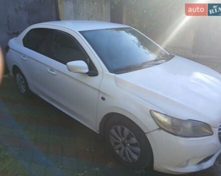 Пежо 301 2014 в Одессе на Automoto.ua Белый Пежо 301, объемом двигателя 1.56 л и пробегом 528 тыс. км за 3900 $, фото 2 на Automoto.ua