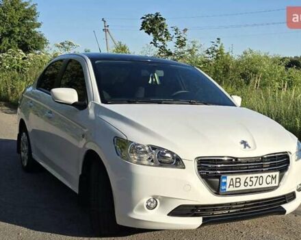 Білий Пежо 301, об'ємом двигуна 1.59 л та пробігом 130 тис. км за 7800 $, фото 3 на Automoto.ua