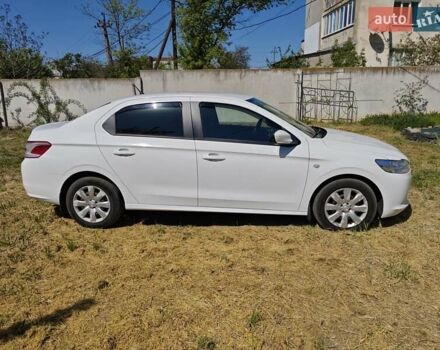 Белый Пежо 301, объемом двигателя 1.56 л и пробегом 283 тыс. км за 7000 $, фото 1 на Automoto.ua