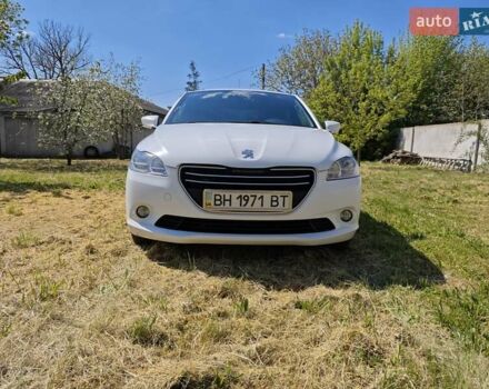 Белый Пежо 301, объемом двигателя 1.56 л и пробегом 283 тыс. км за 7000 $, фото 4 на Automoto.ua