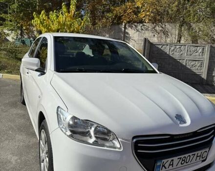 Пежо 301 2015 в Буче на Automoto.ua Белый Пежо 301, объемом двигателя 1.2 л и пробегом 220 тыс. км за 6200 $, фото 4 на Automoto.ua