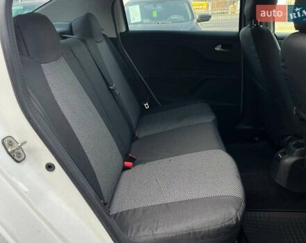 Белый Пежо 301, объемом двигателя 1.2 л и пробегом 338 тыс. км за 5190 $, фото 11 на Automoto.ua