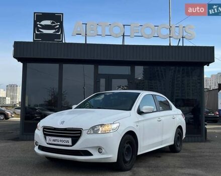 Белый Пежо 301, объемом двигателя 1.2 л и пробегом 338 тыс. км за 5190 $, фото 3 на Automoto.ua