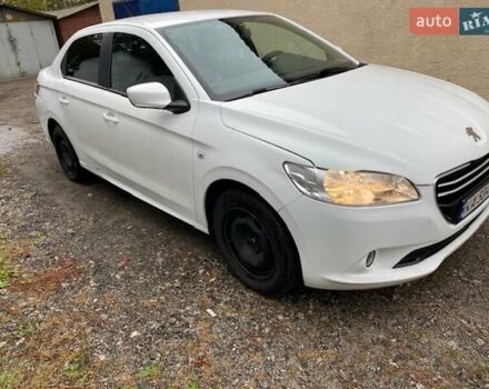 Белый Пежо 301, объемом двигателя 1.2 л и пробегом 338 тыс. км за 4400 $, фото 1 на Automoto.ua