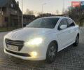 Белый Пежо 301, объемом двигателя 1.6 л и пробегом 140 тыс. км за 4800 $, фото 1 на Automoto.ua