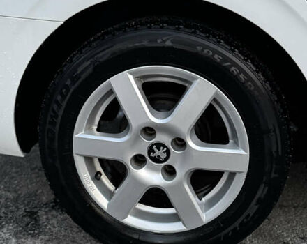 Пежо 301 2016 в Киеве на Automoto.ua Белый Пежо 301, объемом двигателя 1.59 л и пробегом 228 тыс. км за 7500 $, фото 8 на Automoto.ua