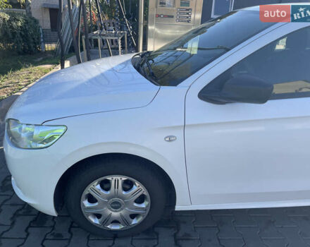 Білий Пежо 301, об'ємом двигуна 1.2 л та пробігом 132 тис. км за 7250 $, фото 1 на Automoto.ua