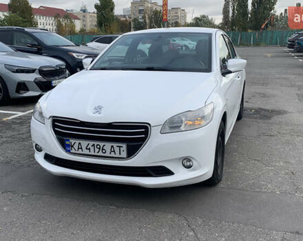 Пежо 301 2016 в Киеве на Automoto.ua Белый Пежо 301, объемом двигателя 1.2 л и пробегом 275 тыс. км за 5200 $, фото 1 на Automoto.ua