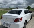 Белый Пежо 301, объемом двигателя 1.2 л и пробегом 226 тыс. км за 5300 $, фото 1 на Automoto.ua