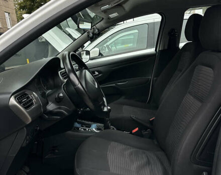Білий Пежо 301, об'ємом двигуна 1.2 л та пробігом 144 тис. км за 5600 $, фото 3 на Automoto.ua