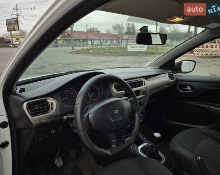 Белый Пежо 301, объемом двигателя 1.2 л и пробегом 250 тыс. км за 3800 $, фото 12 на Automoto.ua