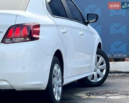 Белый Пежо 301, объемом двигателя 1.2 л и пробегом 134 тыс. км за 5550 $, фото 14 на Automoto.ua