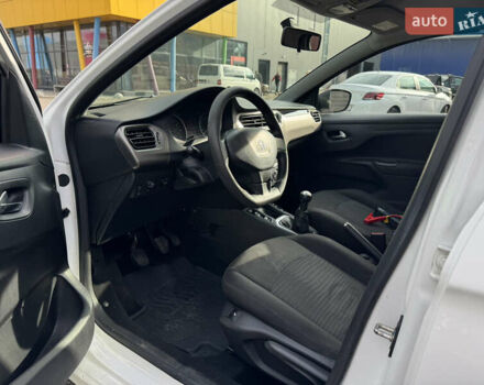 Белый Пежо 301, объемом двигателя 1.2 л и пробегом 180 тыс. км за 4600 $, фото 7 на Automoto.ua