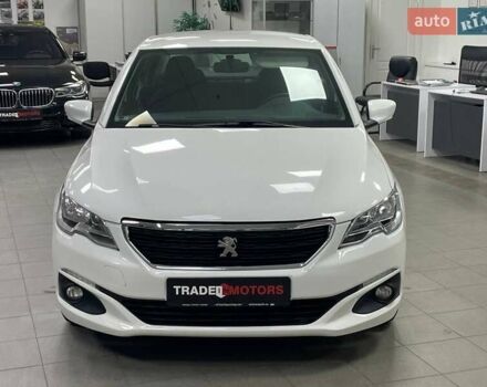 Білий Пежо 301, об'ємом двигуна 1.56 л та пробігом 227 тис. км за 8490 $, фото 3 на Automoto.ua