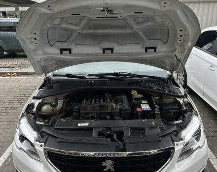 Білий Пежо 301, об'ємом двигуна 1.2 л та пробігом 144 тис. км за 5500 $, фото 4 на Automoto.ua