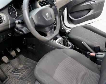 Белый Пежо 301, объемом двигателя 1.2 л и пробегом 168 тыс. км за 6200 $, фото 11 на Automoto.ua