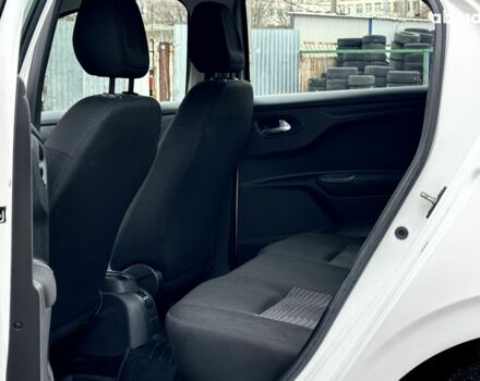 Білий Пежо 301, об'ємом двигуна 0 л та пробігом 92 тис. км за 6500 $, фото 15 на Automoto.ua