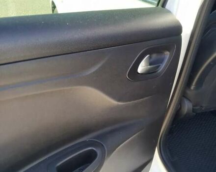 Білий Пежо 301, об'ємом двигуна 1.2 л та пробігом 141 тис. км за 8000 $, фото 9 на Automoto.ua