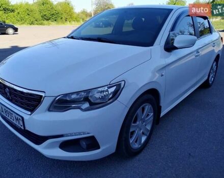 Білий Пежо 301, об'ємом двигуна 1.2 л та пробігом 141 тис. км за 8000 $, фото 2 на Automoto.ua