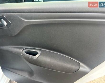 Белый Пежо 301, объемом двигателя 1.2 л и пробегом 134 тыс. км за 5550 $, фото 50 на Automoto.ua