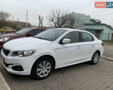 Белый Пежо 301, объемом двигателя 1.2 л и пробегом 153 тыс. км за 6200 $, фото 1 на Automoto.ua
