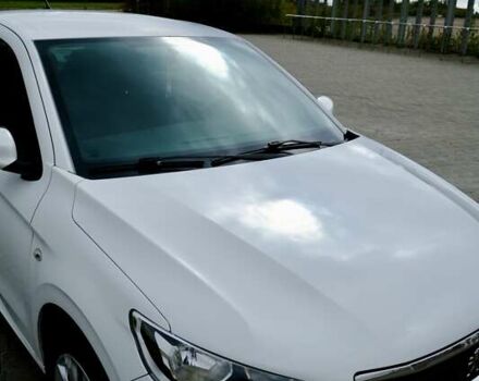 Белый Пежо 301, объемом двигателя 1.2 л и пробегом 168 тыс. км за 6200 $, фото 1 на Automoto.ua