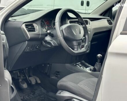 Білий Пежо 301, об'ємом двигуна 0 л та пробігом 92 тис. км за 6500 $, фото 8 на Automoto.ua
