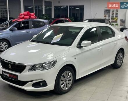 Білий Пежо 301, об'ємом двигуна 1.56 л та пробігом 227 тис. км за 8490 $, фото 5 на Automoto.ua