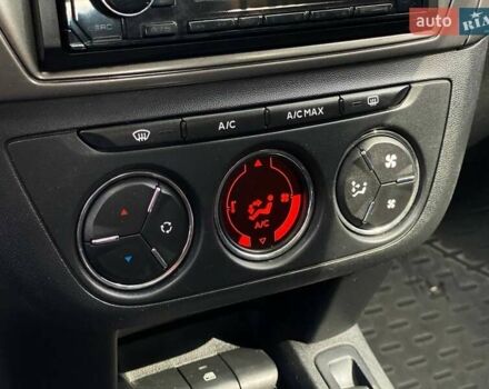 Білий Пежо 301, об'ємом двигуна 1.2 л та пробігом 184 тис. км за 7400 $, фото 16 на Automoto.ua