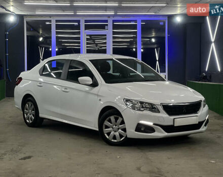 Белый Пежо 301, объемом двигателя 1.2 л и пробегом 174 тыс. км за 5700 $, фото 50 на Automoto.ua