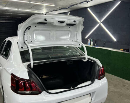 Белый Пежо 301, объемом двигателя 1.2 л и пробегом 174 тыс. км за 5700 $, фото 21 на Automoto.ua