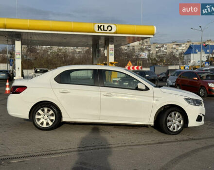 Белый Пежо 301, объемом двигателя 1.2 л и пробегом 150 тыс. км за 6300 $, фото 4 на Automoto.ua