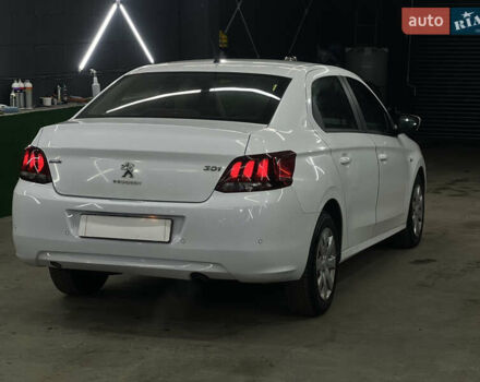 Белый Пежо 301, объемом двигателя 1.2 л и пробегом 174 тыс. км за 5700 $, фото 10 на Automoto.ua